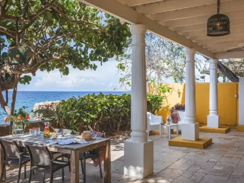 Sirena Bay Estate